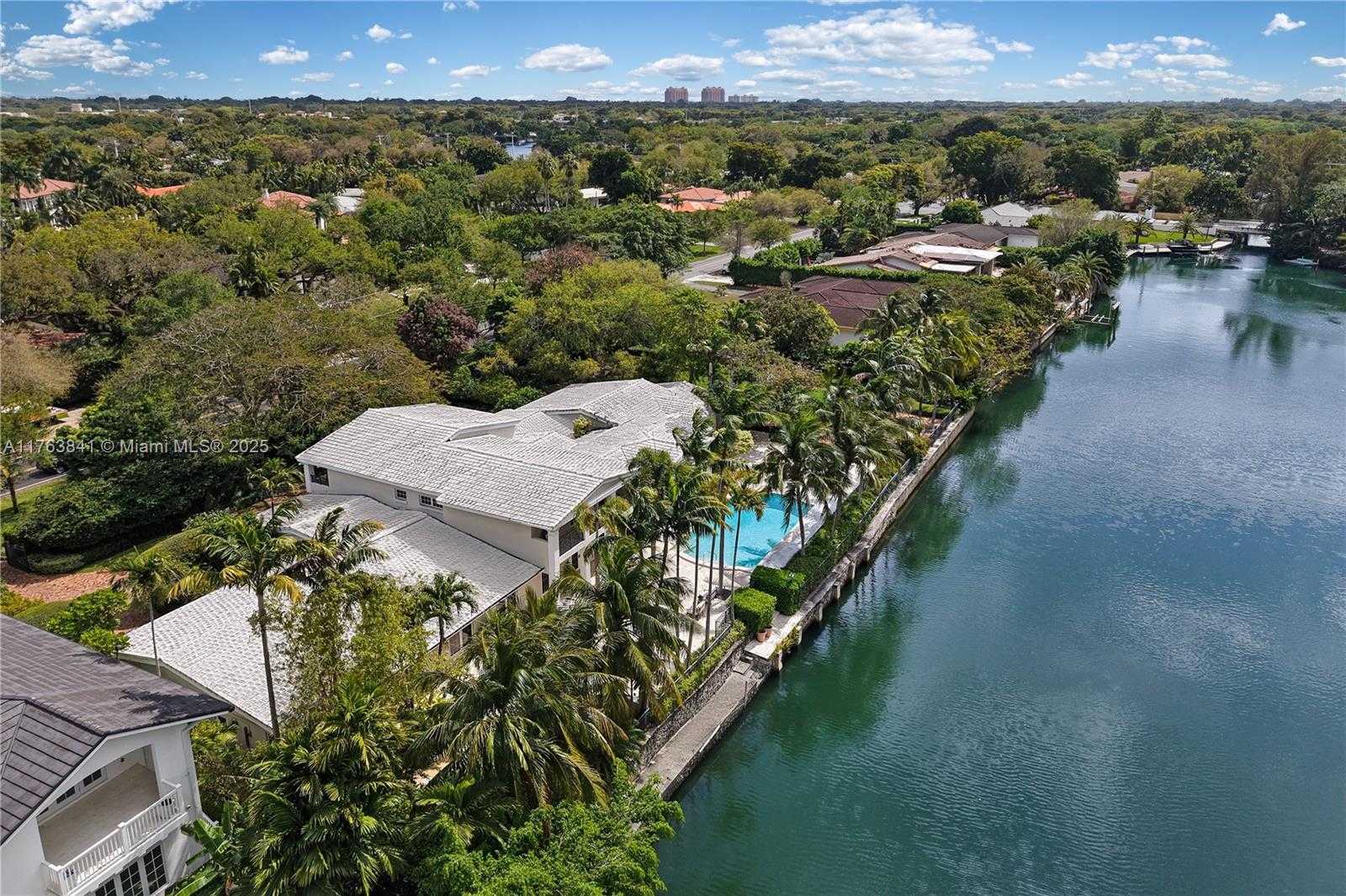 Small Image of 4620 GRANADA BLVD, Coral Gables Number 64