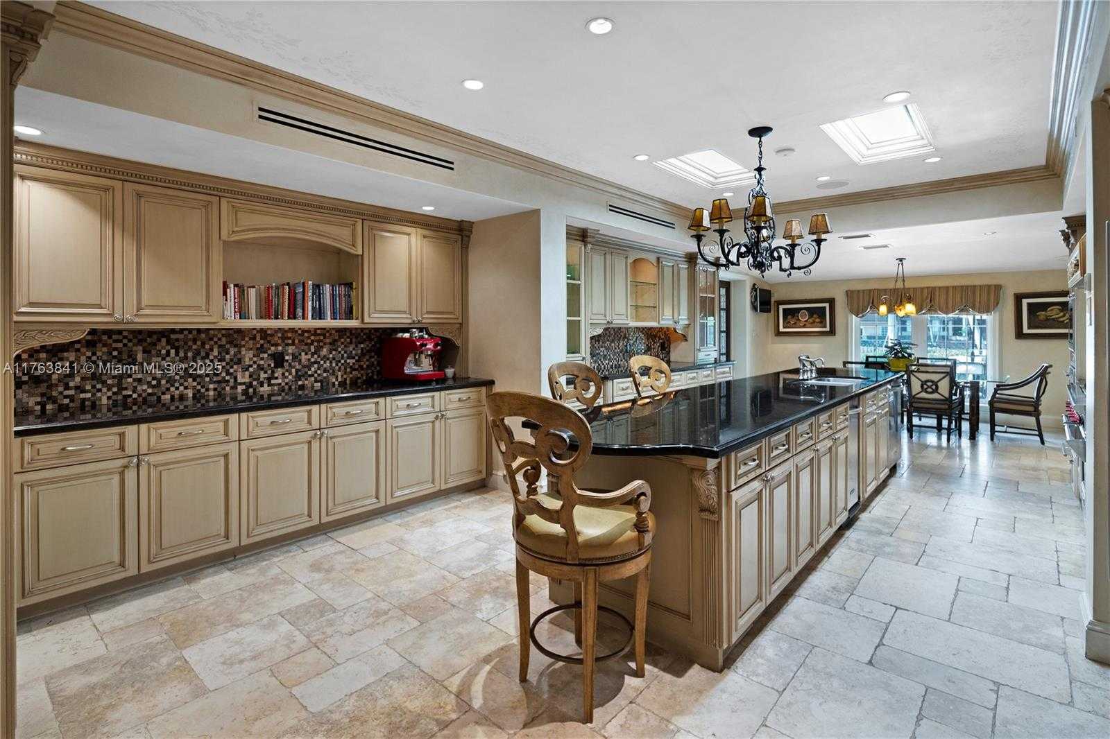 Small Image of 4620 GRANADA BLVD, Coral Gables Number 9