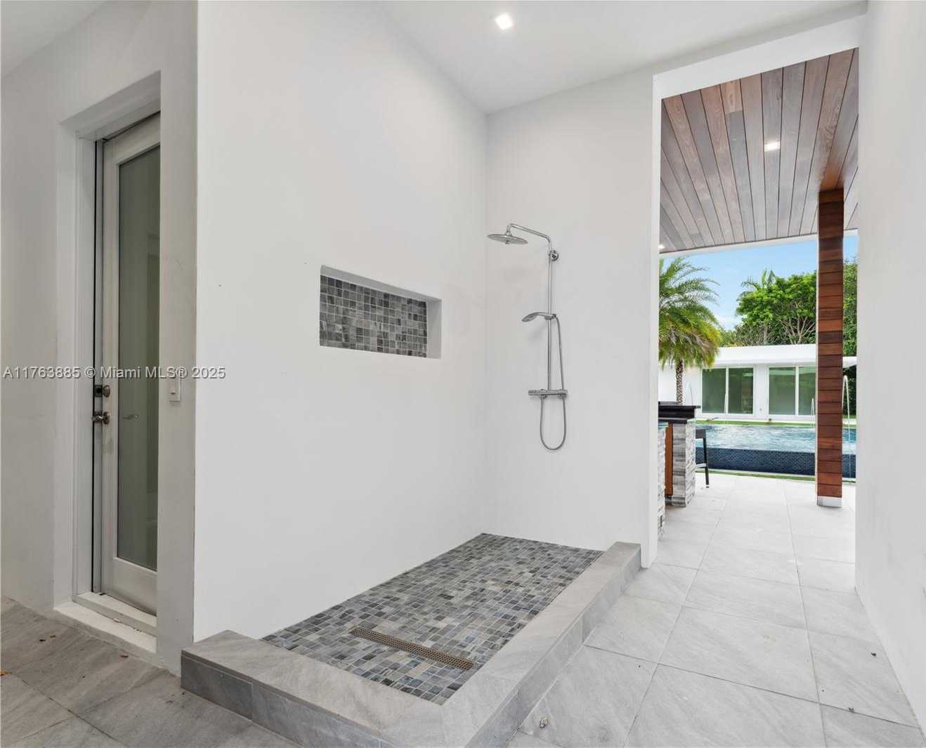 Small Image of 6300 MOSS RANCH RD, Pinecrest Number 67