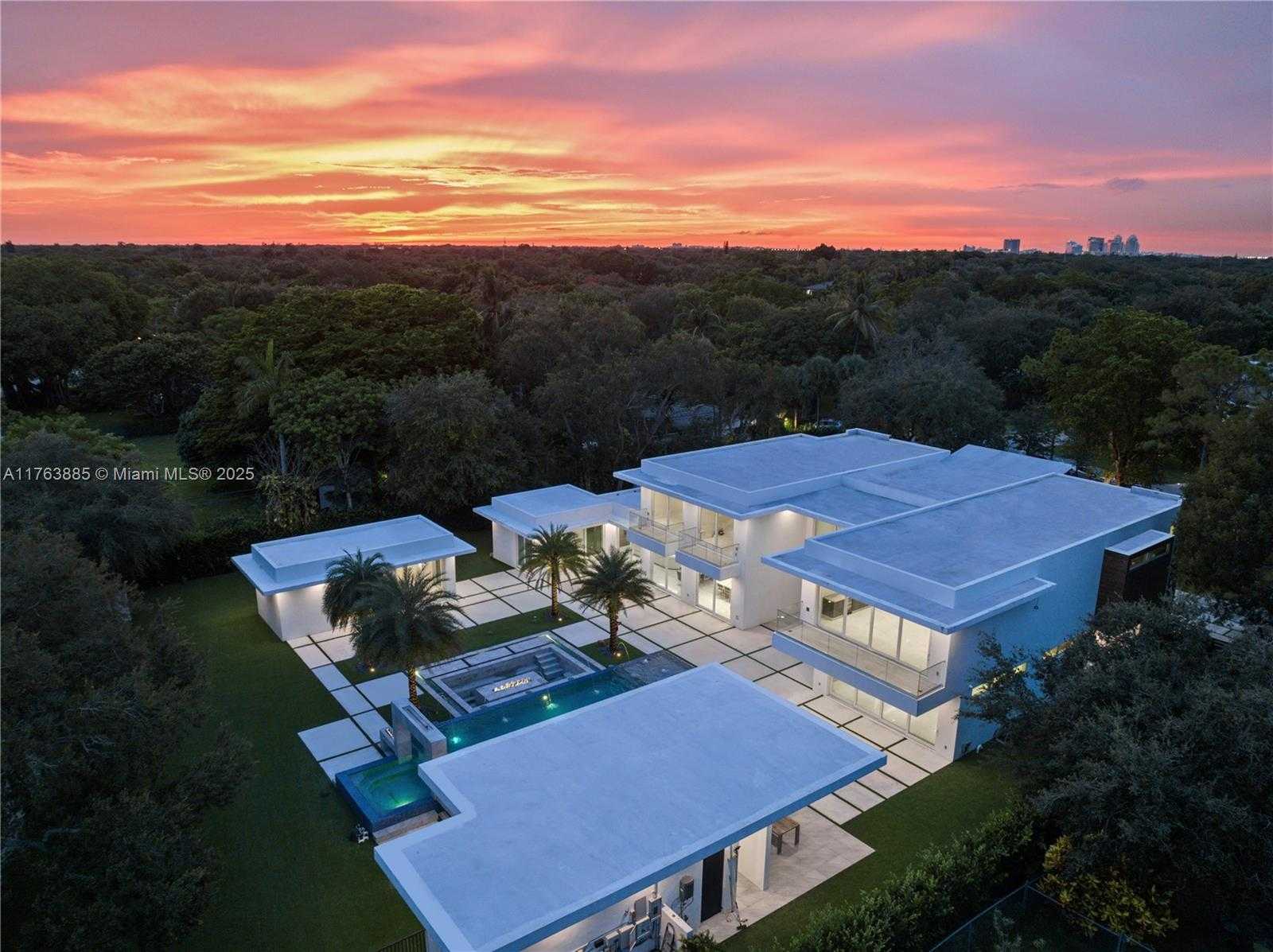 Small Image of 6300 MOSS RANCH RD, Pinecrest Number 70