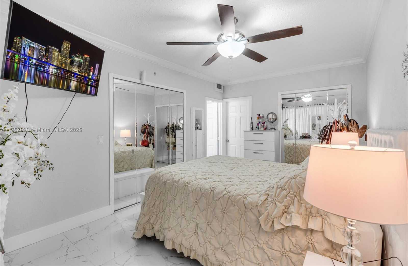 Small Image of 351 EAST 13TH ST, Hialeah Number 17