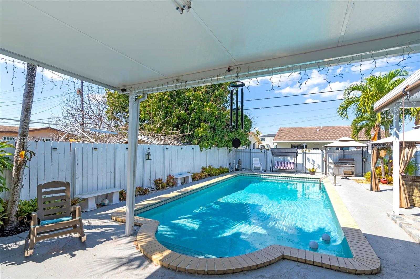 Small Image of 351 EAST 13TH ST, Hialeah Number 22