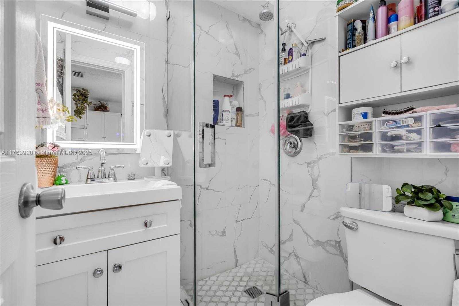 Small Image of 351 EAST 13TH ST, Hialeah Number 27