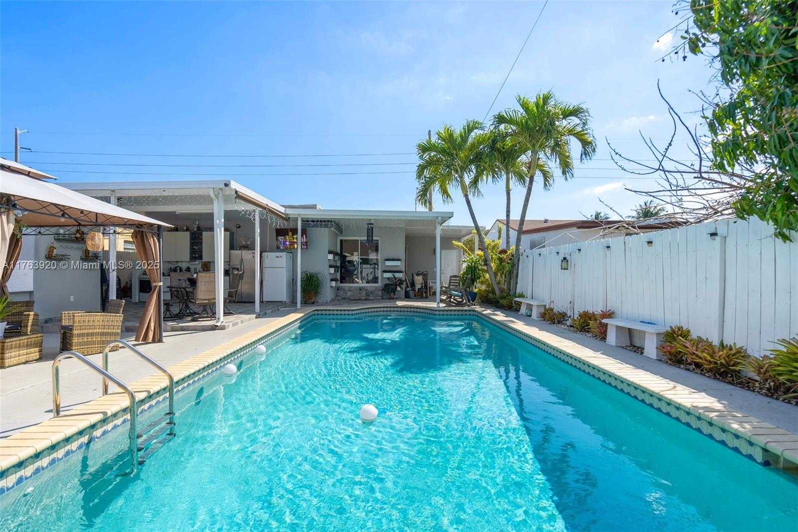 Small Image of 351 EAST 13TH ST, Hialeah Number 30