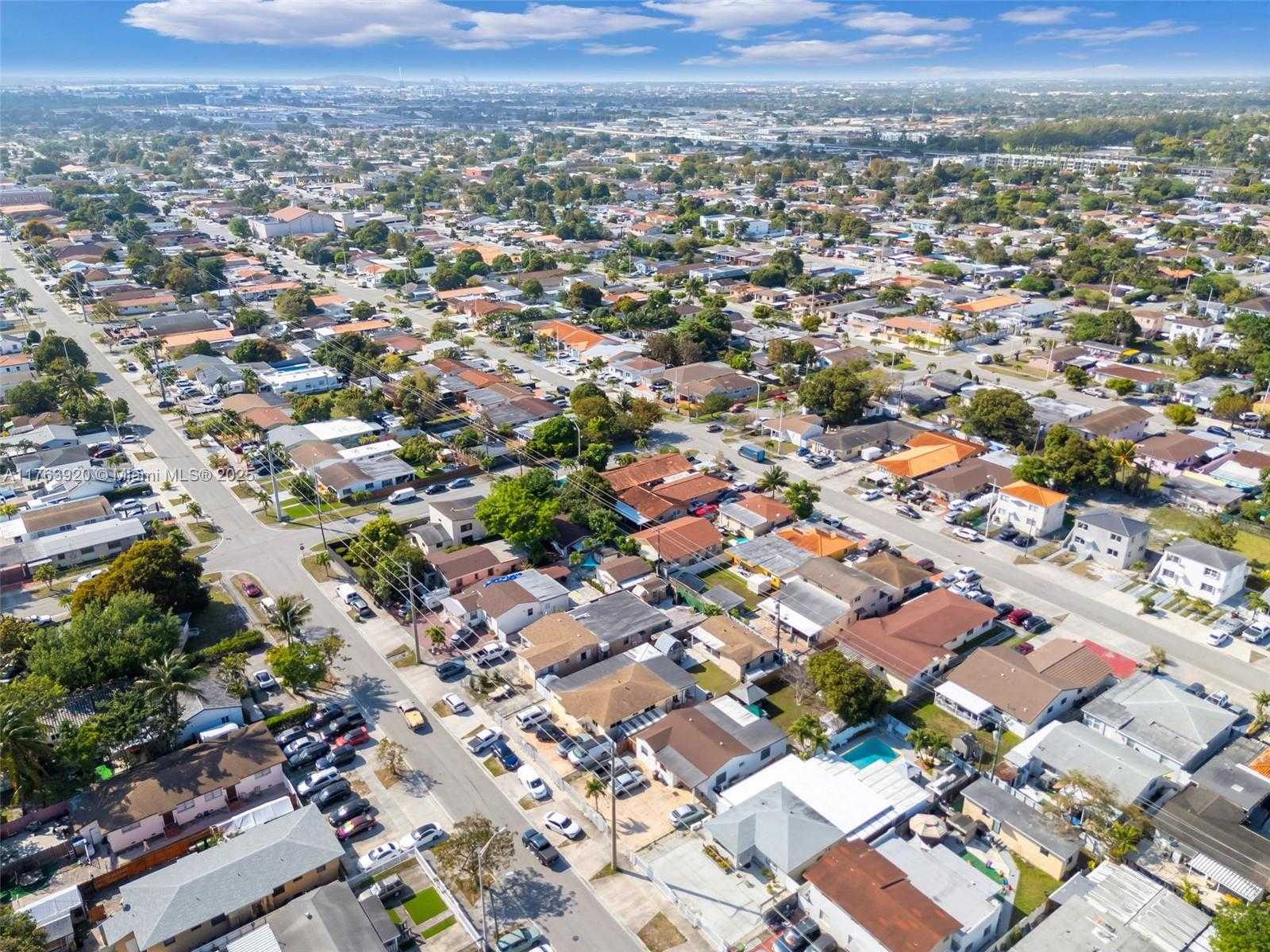 Small Image of 351 EAST 13TH ST, Hialeah Number 38