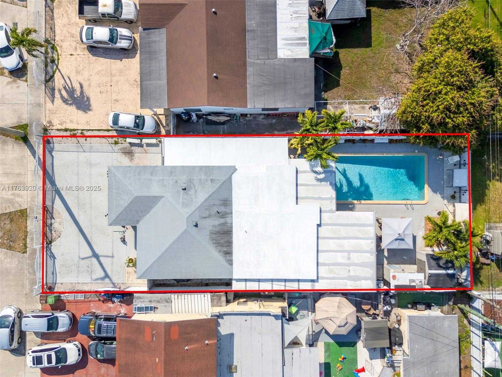 Small Image of 351 EAST 13TH ST, Hialeah Number 46