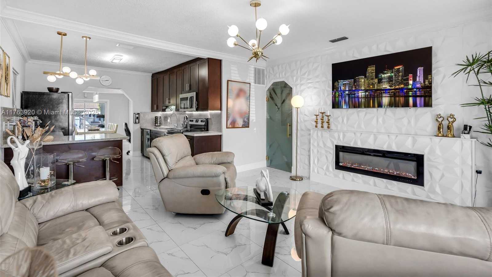 Small Image of 351 EAST 13TH ST, Hialeah Number 6