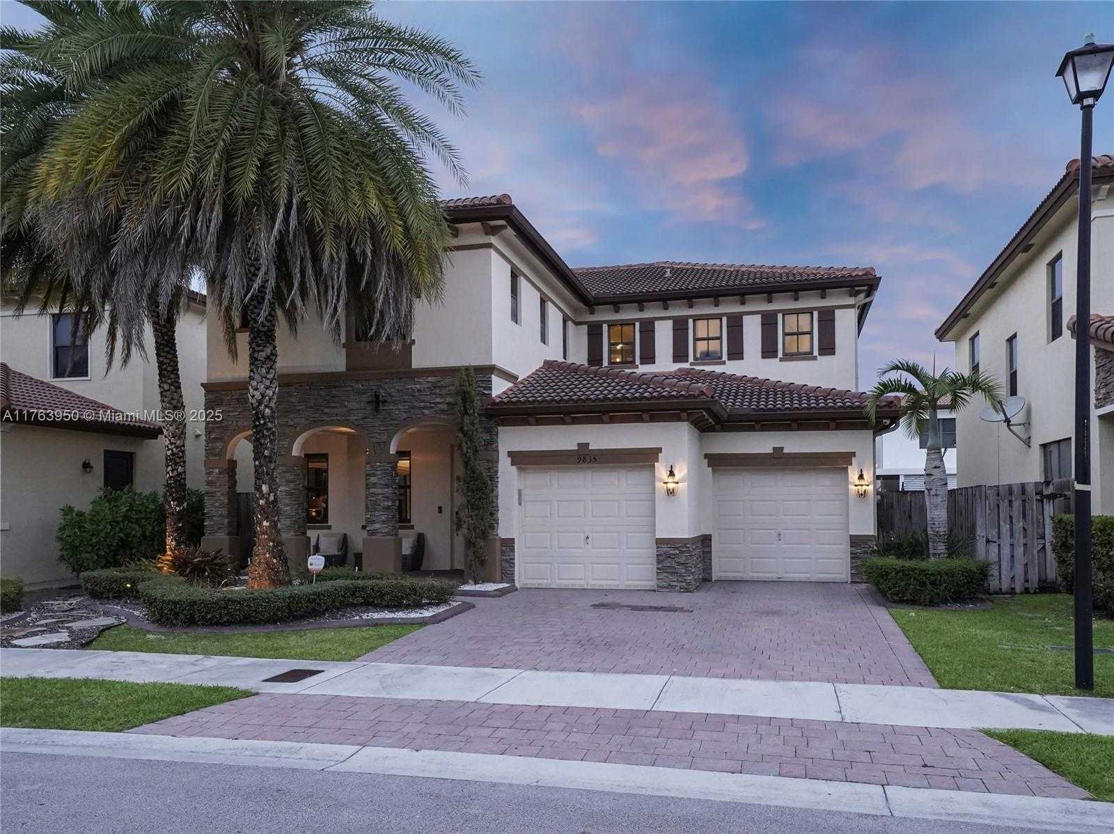Small Image of 9835 NORTH WEST 86TH TER, Doral Number 44