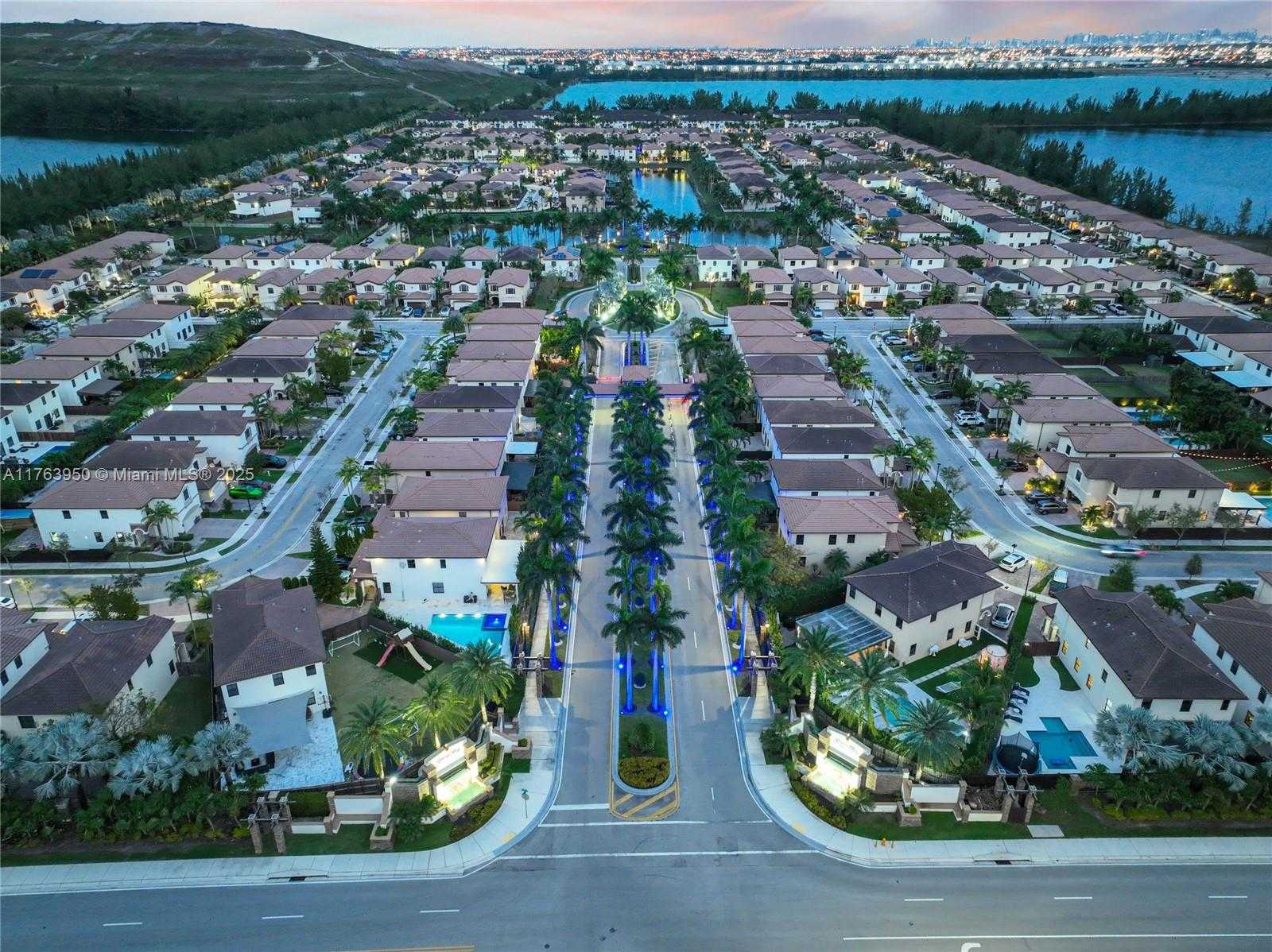 Small Image of 9835 NORTH WEST 86TH TER, Doral Number 63