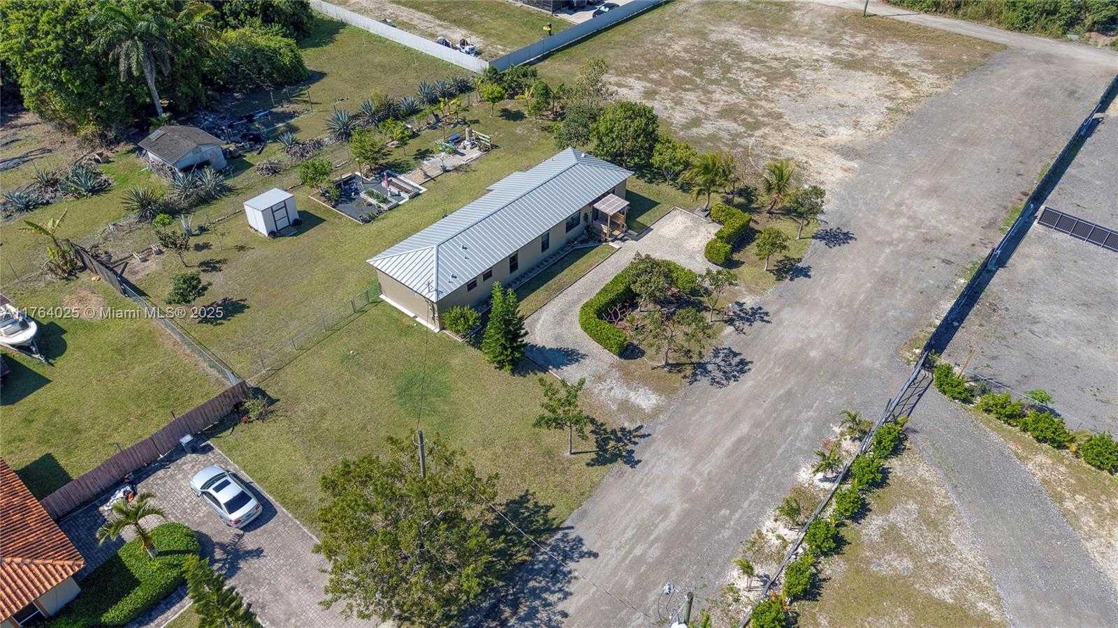 Small Image of 18860 SOUTH WEST 354TH TER, Homestead Number 50
