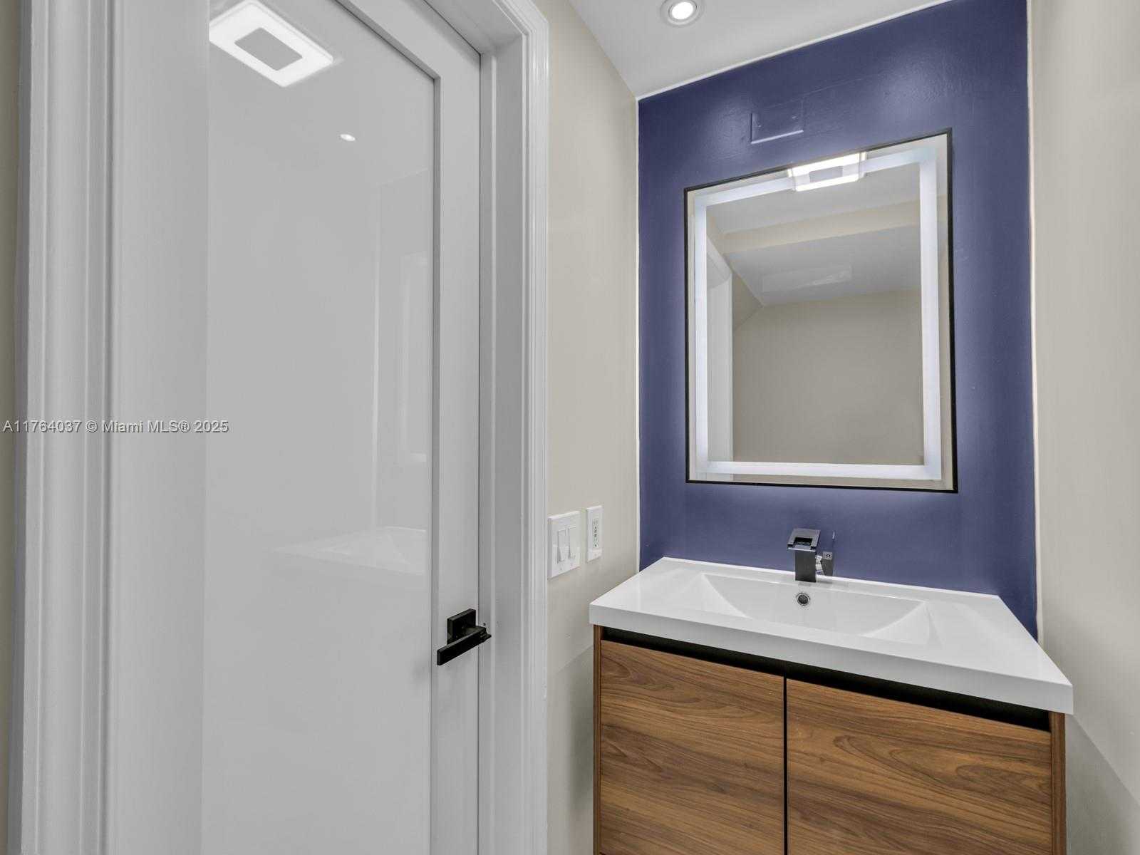 Small Image of 624 STANTON DR, Weston Number 29