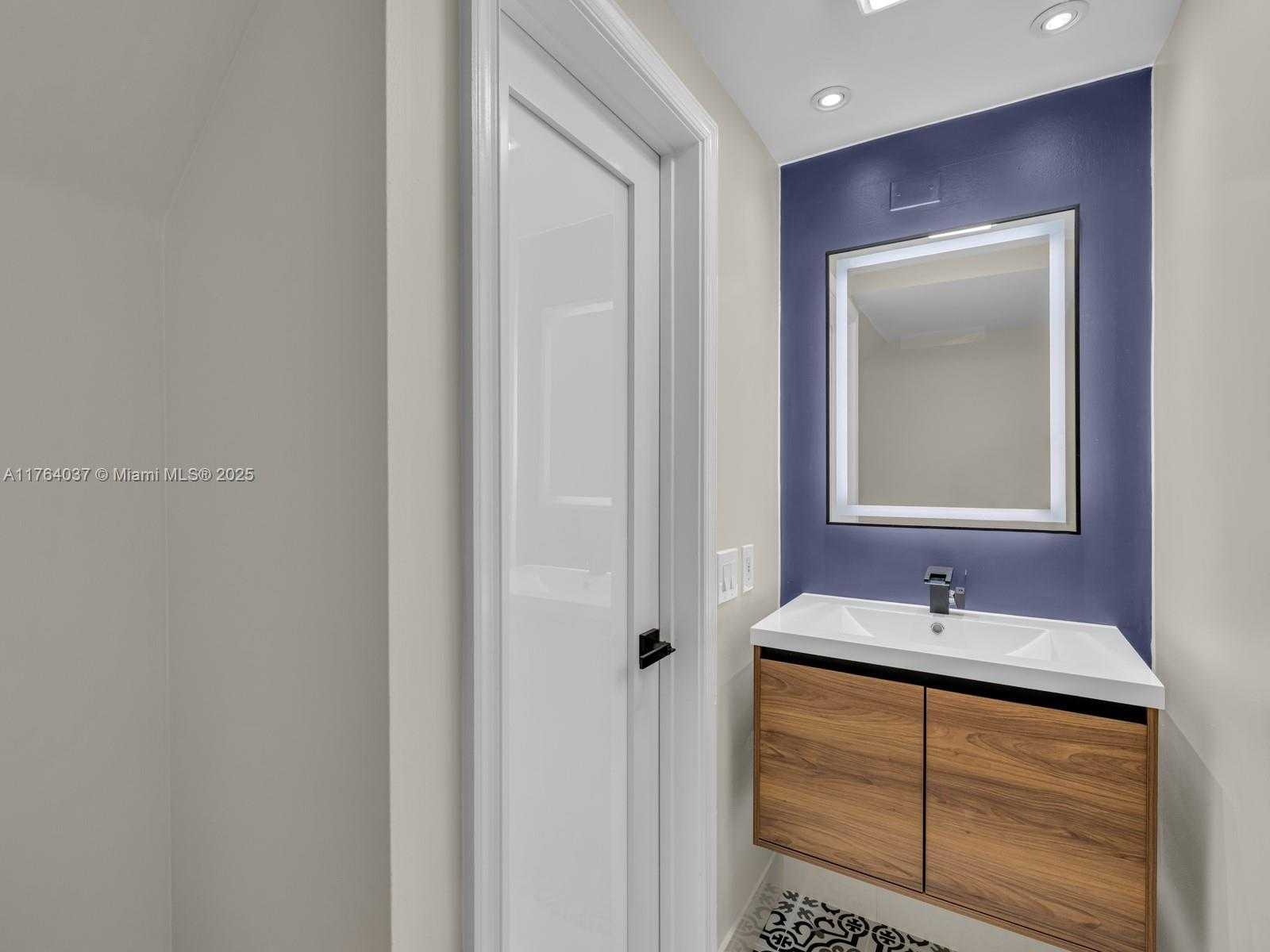 Small Image of 624 STANTON DR, Weston Number 30