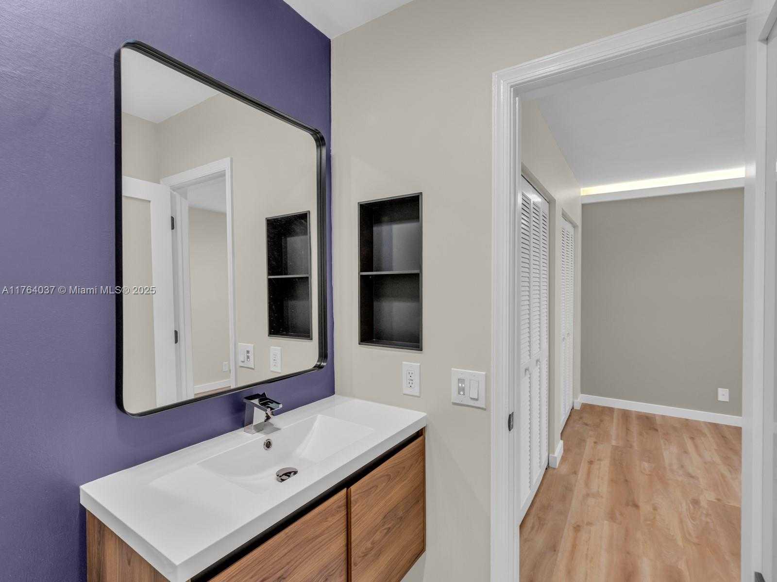 Small Image of 624 STANTON DR, Weston Number 53