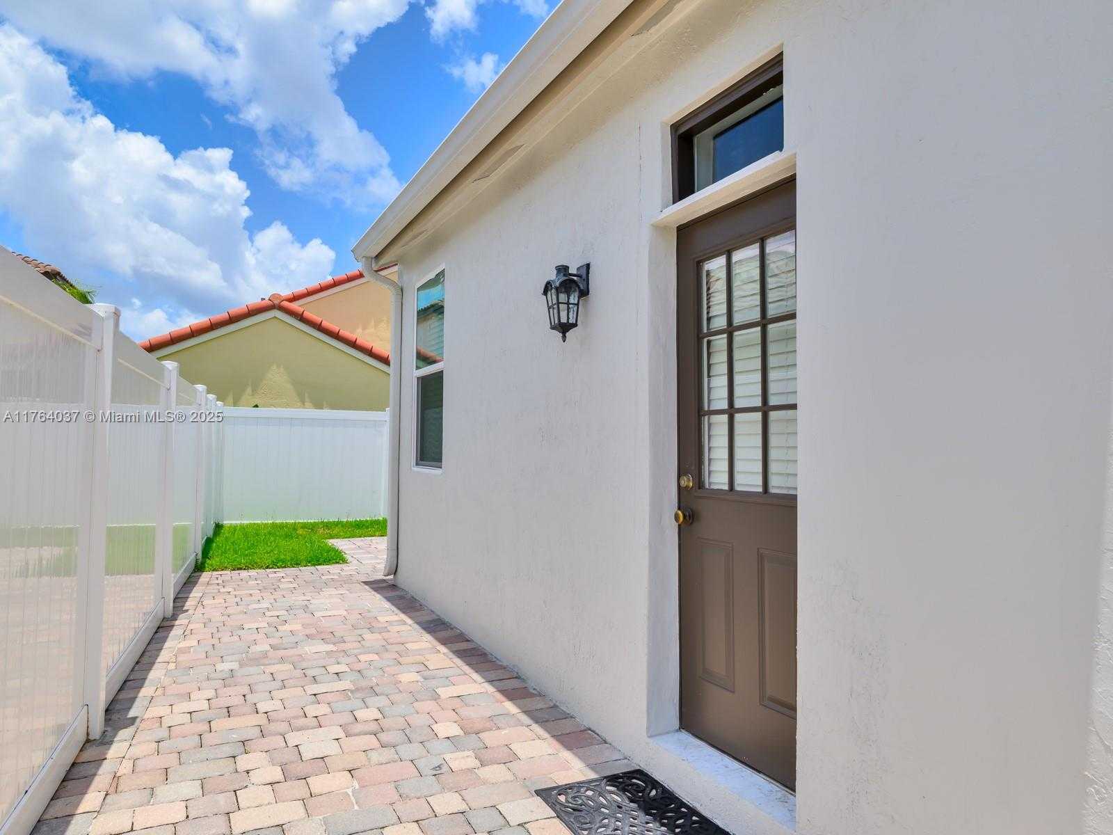Small Image of 624 STANTON DR, Weston Number 69