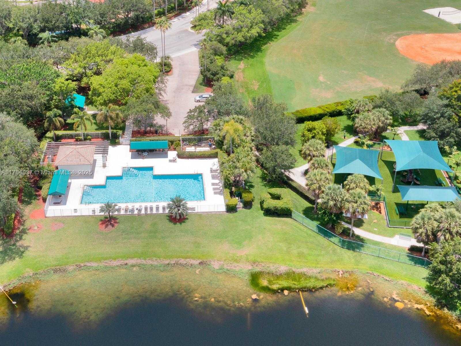 Small Image of 624 STANTON DR, Weston Number 78