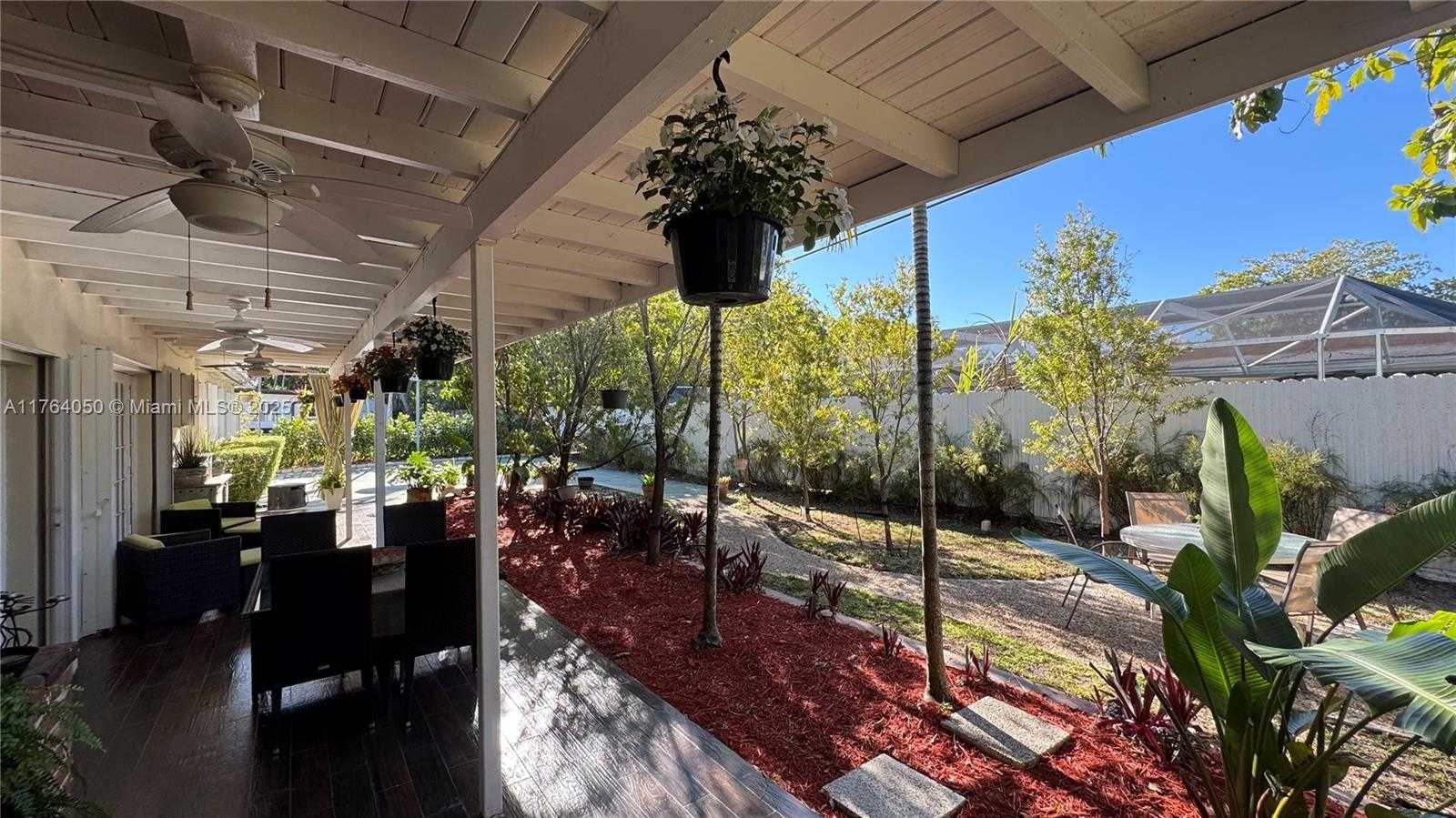 Small Image of 8720 SOUTH WEST 192ND TER, Cutler Bay Number 41