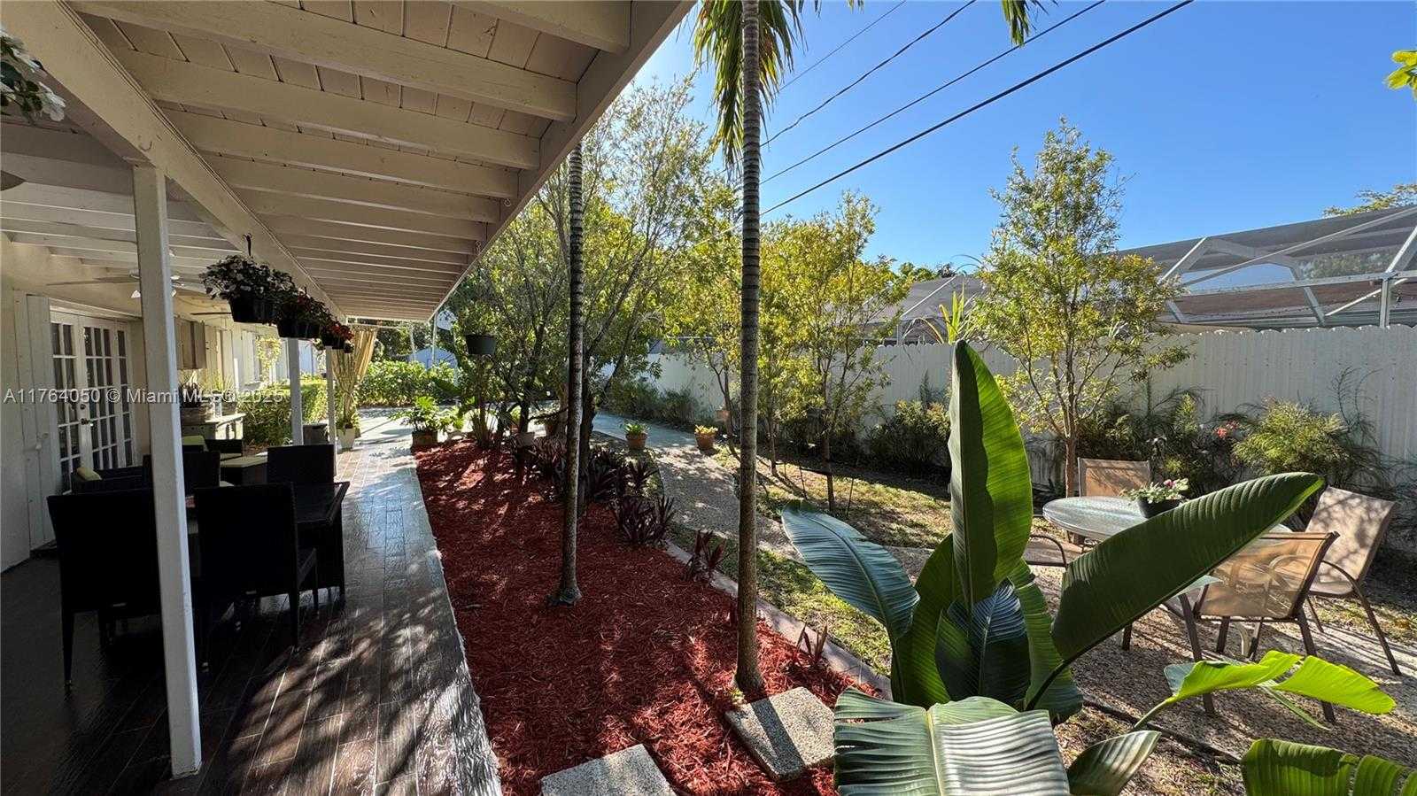 Small Image of 8720 SOUTH WEST 192ND TER, Cutler Bay Number 42