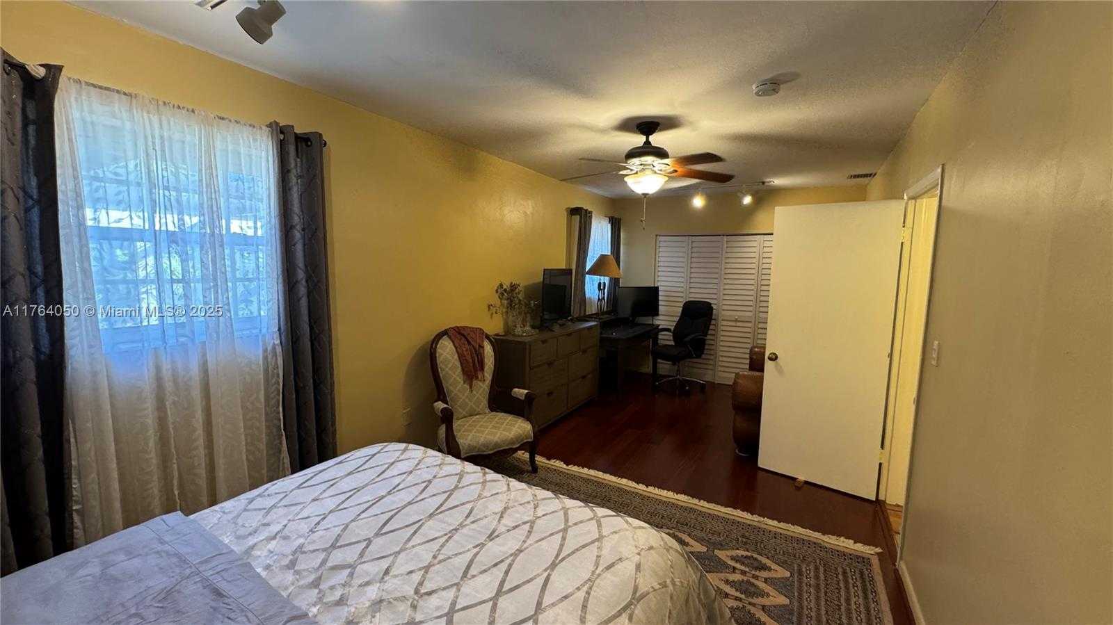 Small Image of 8720 SOUTH WEST 192ND TER, Cutler Bay Number 59
