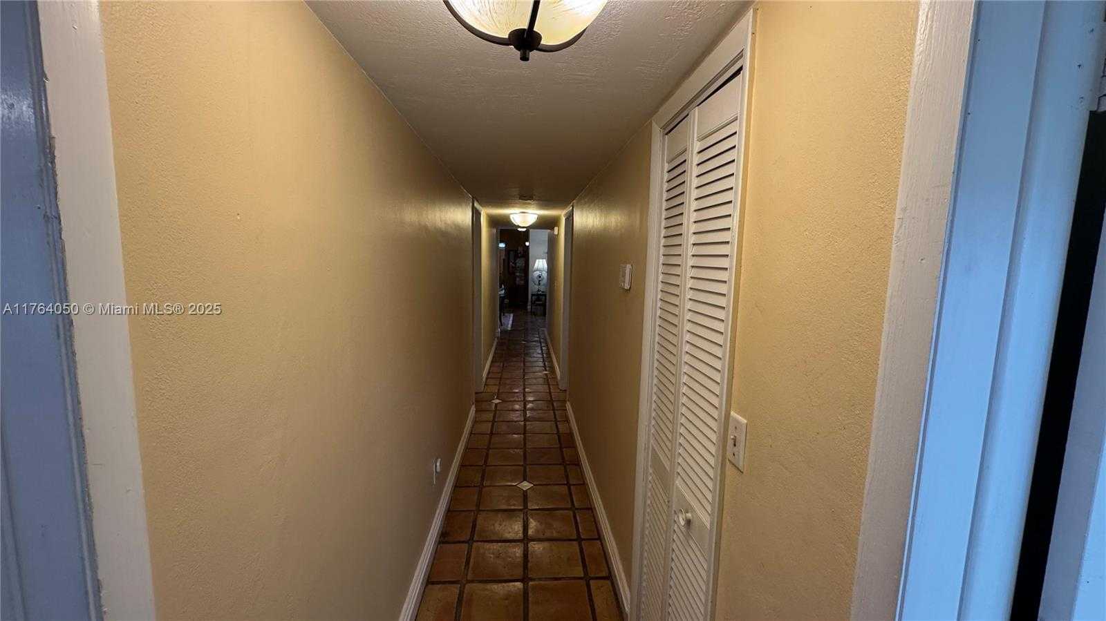 Small Image of 8720 SOUTH WEST 192ND TER, Cutler Bay Number 73