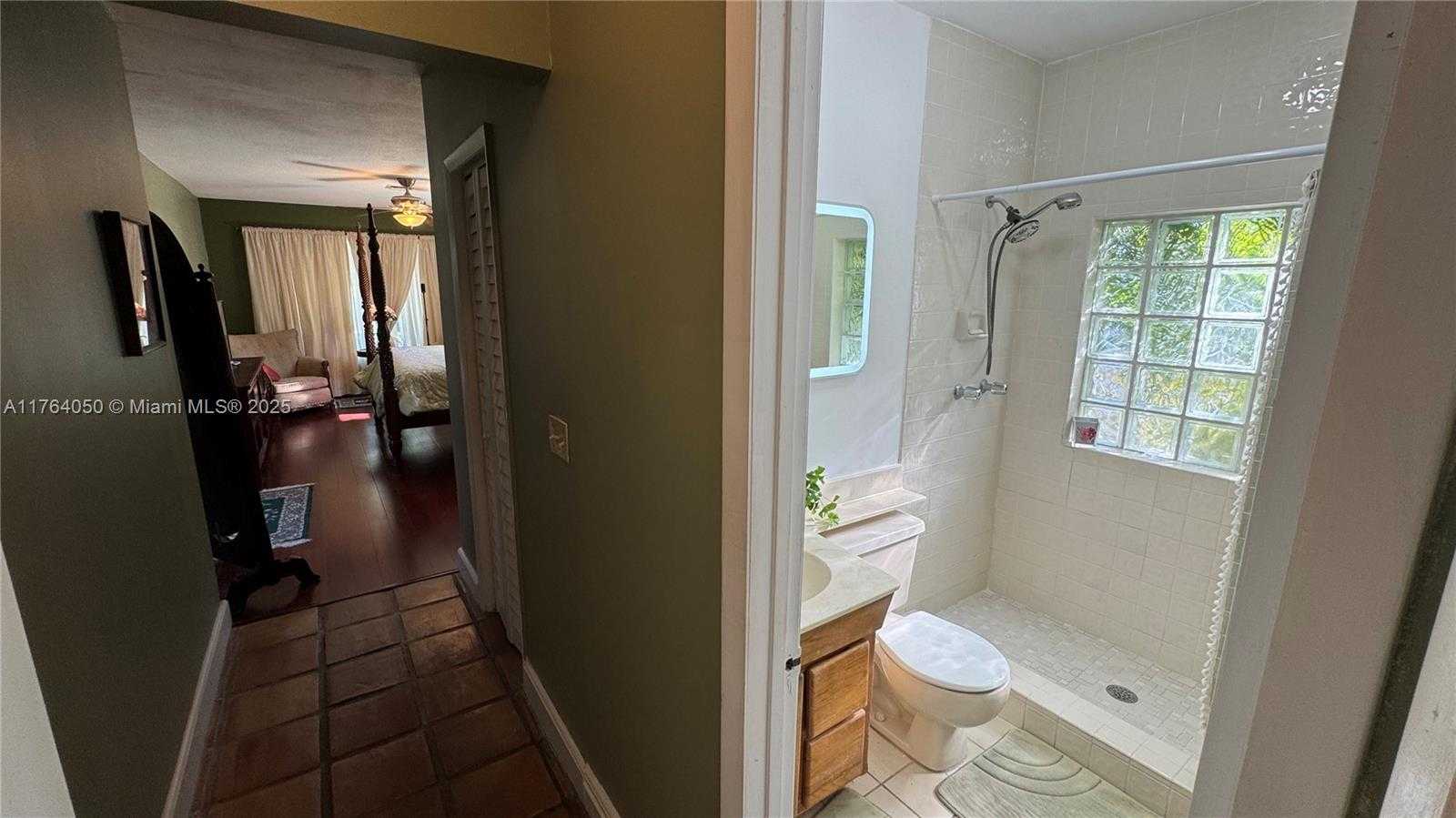 Small Image of 8720 SOUTH WEST 192ND TER, Cutler Bay Number 74
