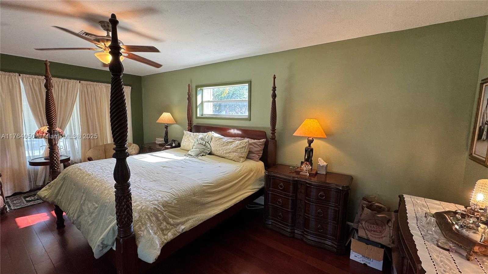 Small Image of 8720 SOUTH WEST 192ND TER, Cutler Bay Number 78