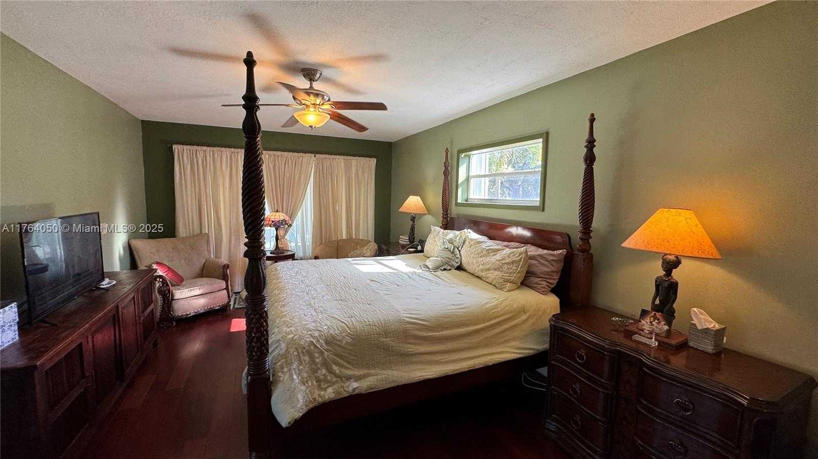 Small Image of 8720 SOUTH WEST 192ND TER, Cutler Bay Number 79