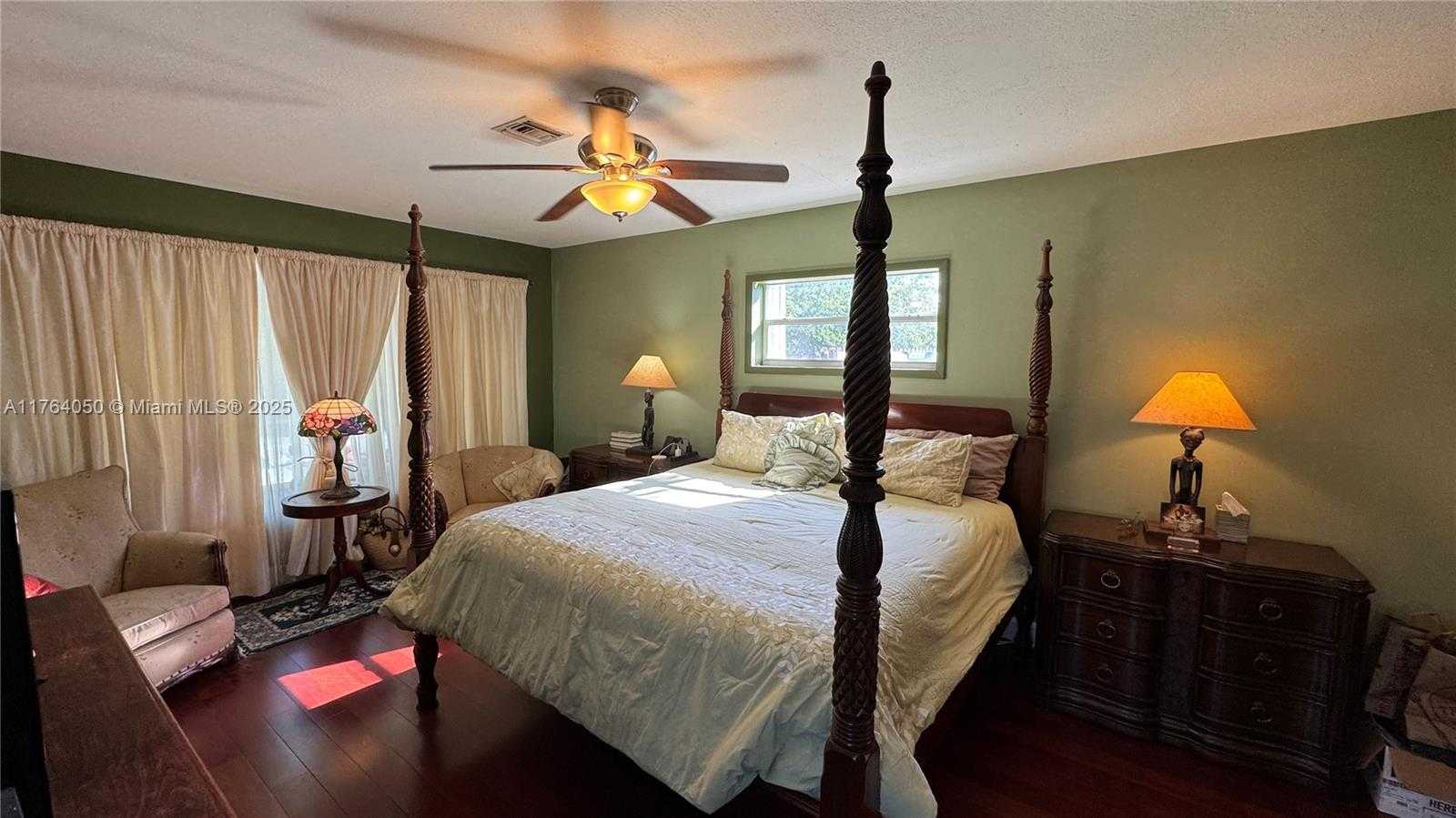 Small Image of 8720 SOUTH WEST 192ND TER, Cutler Bay Number 81