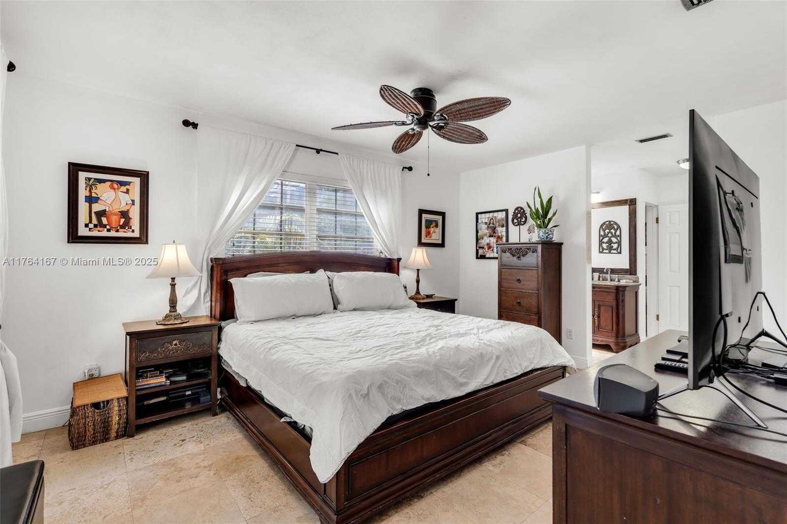 Small Image of 14841 DADE PINE AVE, Miami Lakes Number 26