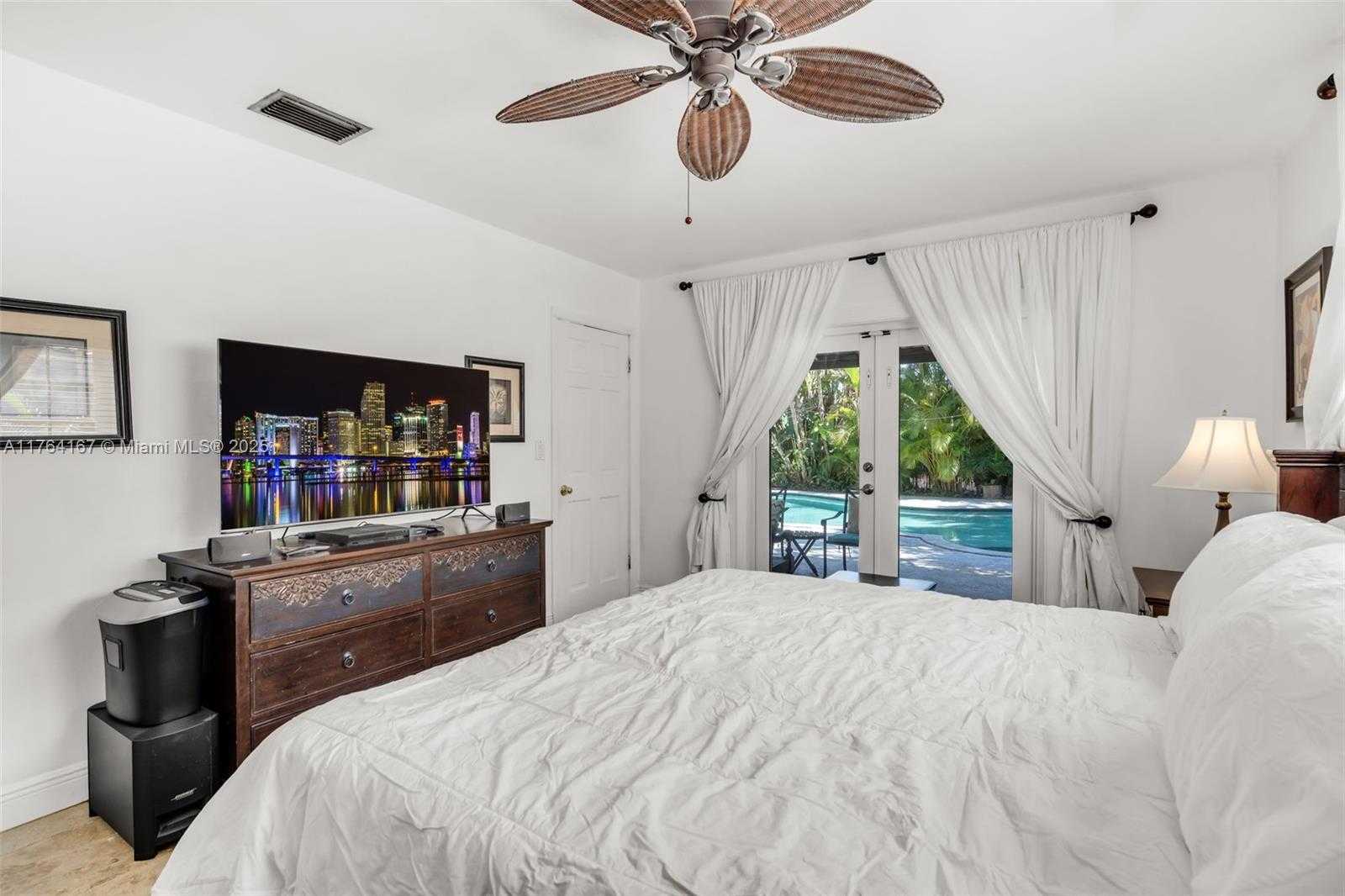 Small Image of 14841 DADE PINE AVE, Miami Lakes Number 28