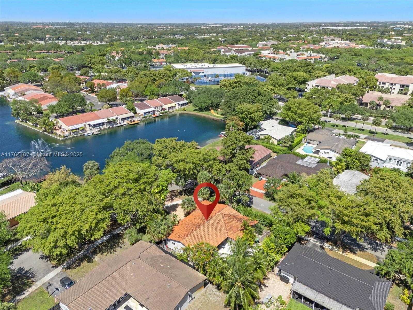 Small Image of 14841 DADE PINE AVE, Miami Lakes Number 35
