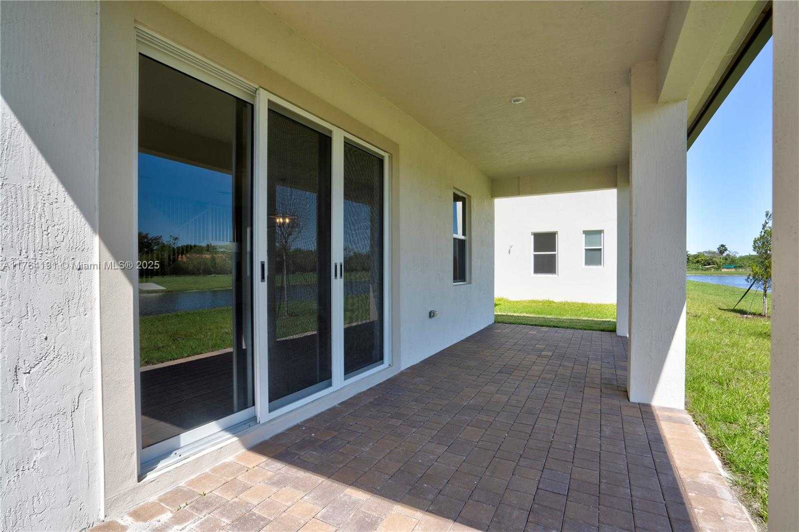 Small Image of 4390 SW 122nd Terrace, Davie, FL 33330, USA Number 20