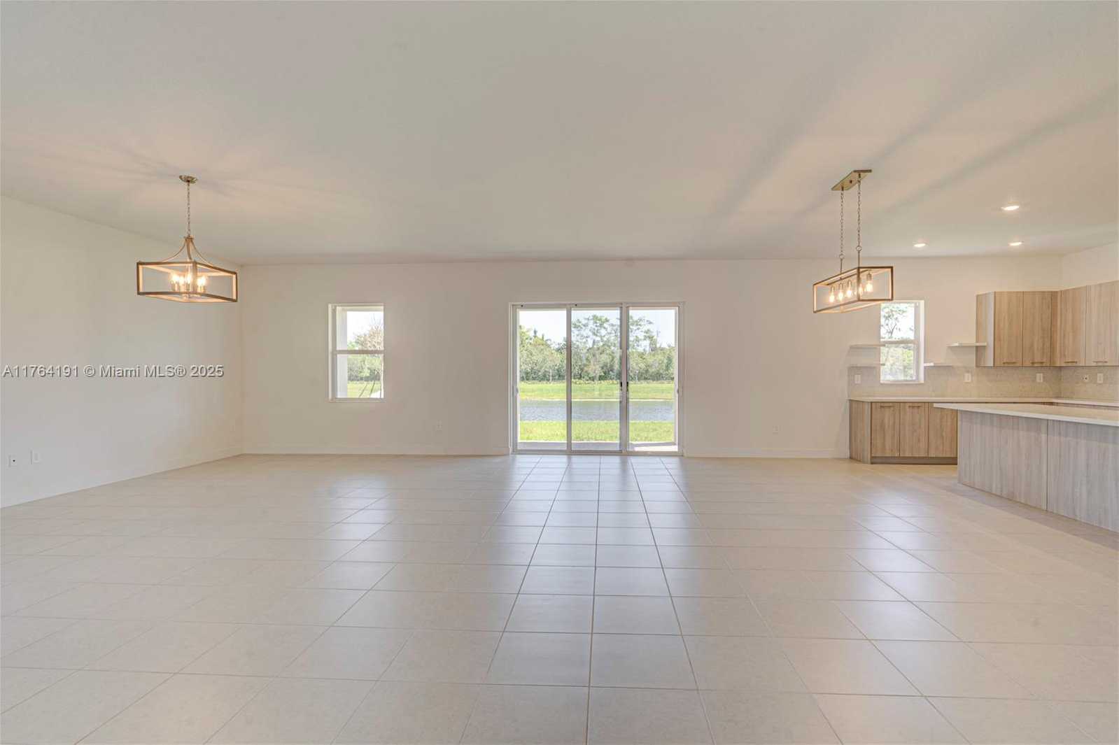 Small Image of 4390 SW 122nd Terrace, Davie, FL 33330, USA Number 29