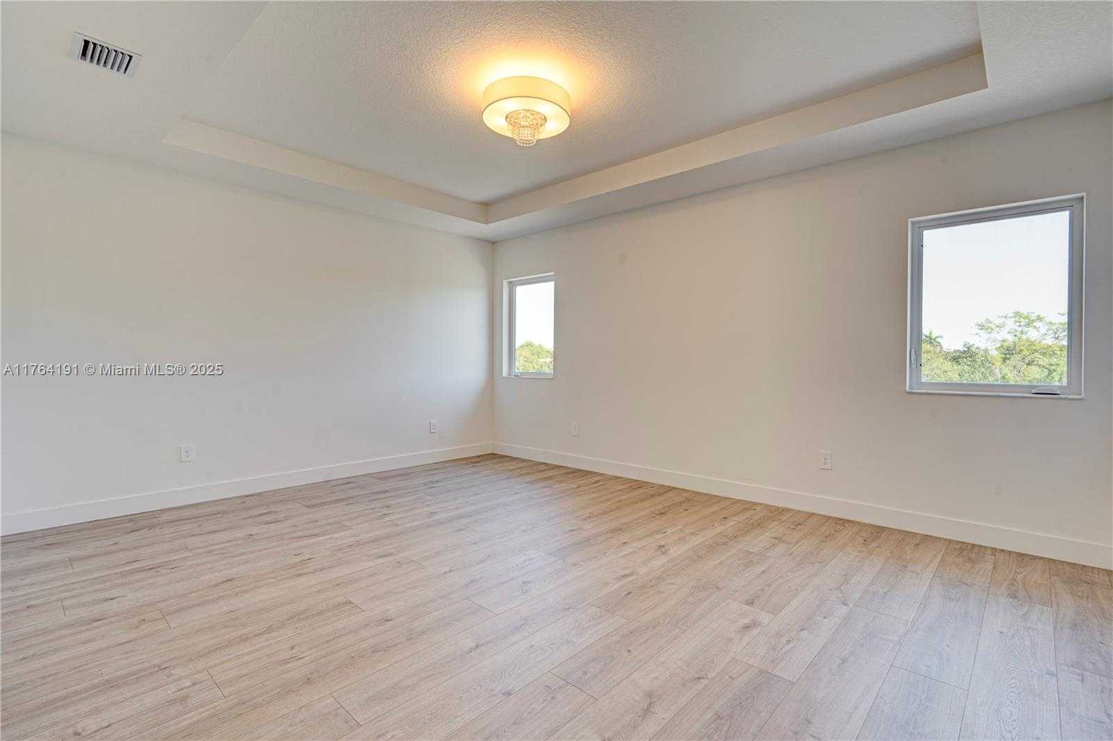 Small Image of 4390 SW 122nd Terrace, Davie, FL 33330, USA Number 54
