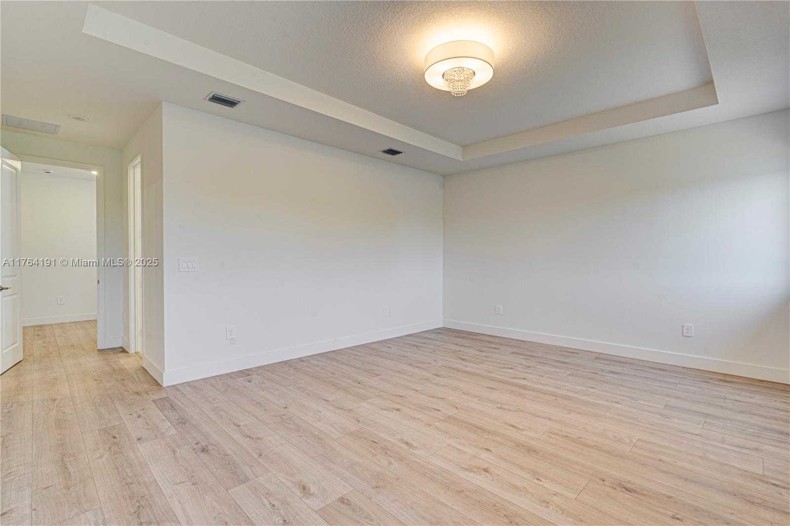 Small Image of 4390 SW 122nd Terrace, Davie, FL 33330, USA Number 55