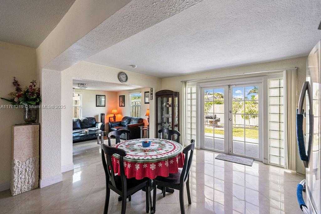 Small Image of 665 NORTH WEST 19TH ST, Pompano Beach Number 10