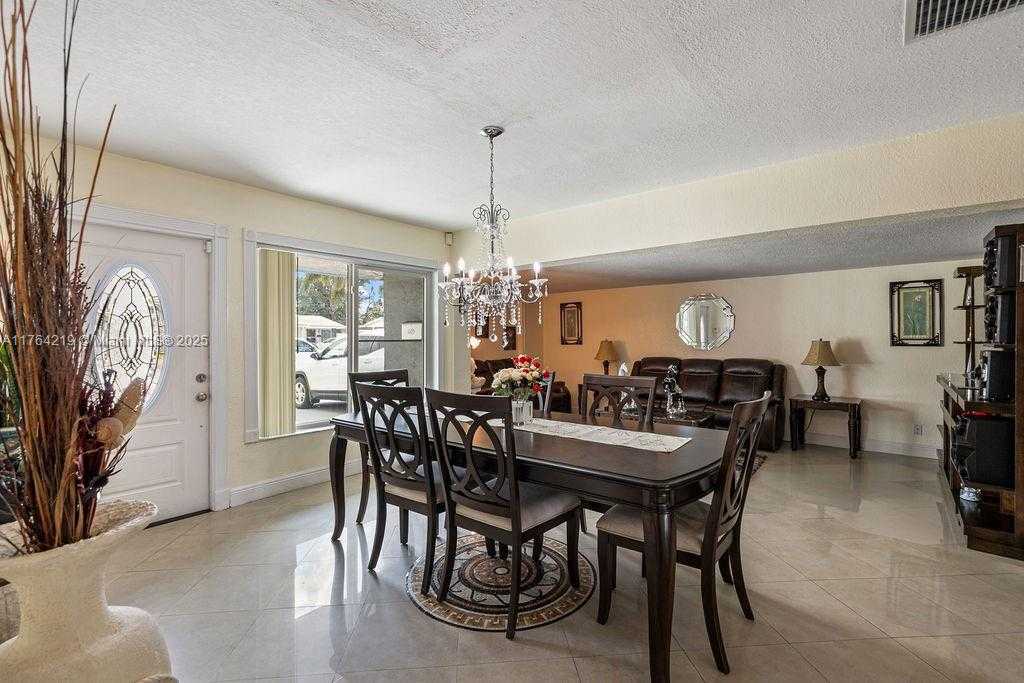 Small Image of 665 NORTH WEST 19TH ST, Pompano Beach Number 17