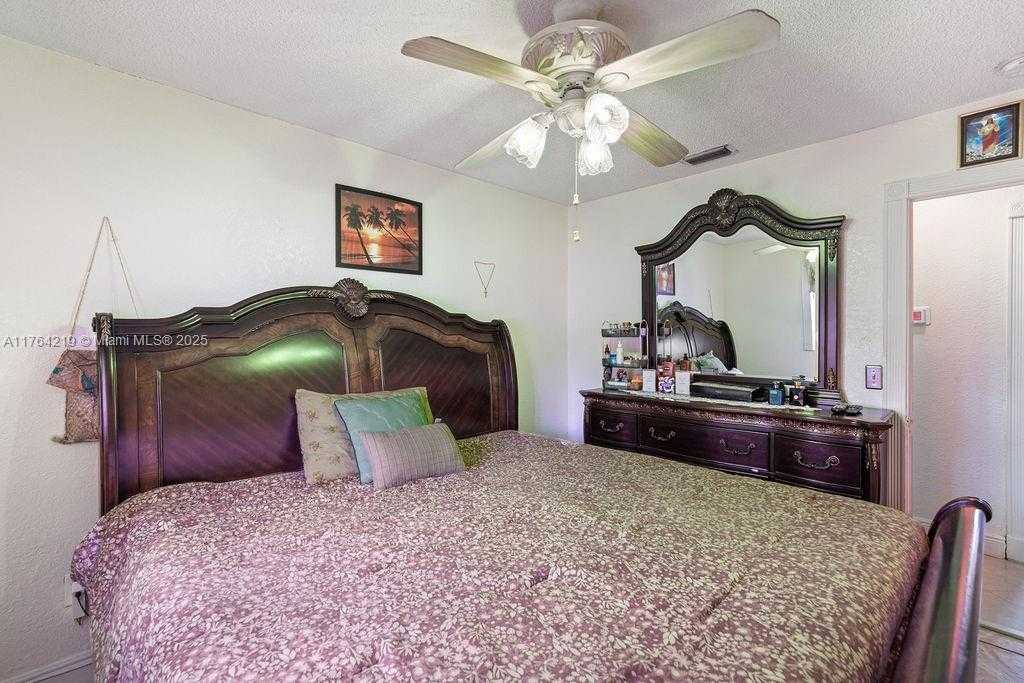 Small Image of 665 NORTH WEST 19TH ST, Pompano Beach Number 21