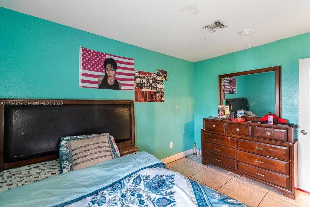Small Image of 665 NORTH WEST 19TH ST, Pompano Beach Number 23