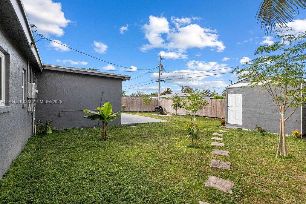 Small Image of 665 NORTH WEST 19TH ST, Pompano Beach Number 28