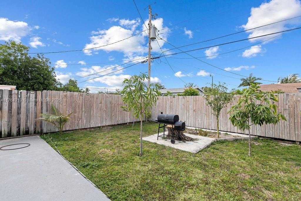 Small Image of 665 NORTH WEST 19TH ST, Pompano Beach Number 30