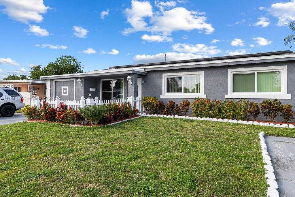 Small Image of 665 NORTH WEST 19TH ST, Pompano Beach Number 5