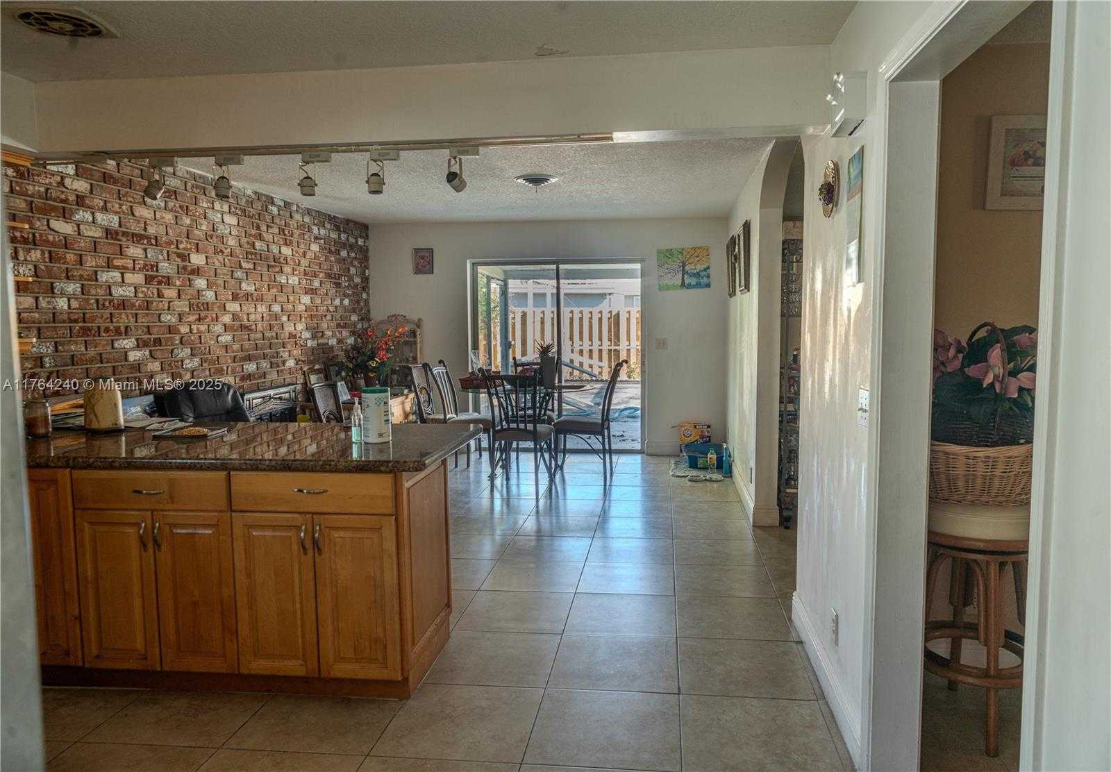 Small Image of 315 SOUTH WEST 12TH AVE, Boynton Beach Number 3