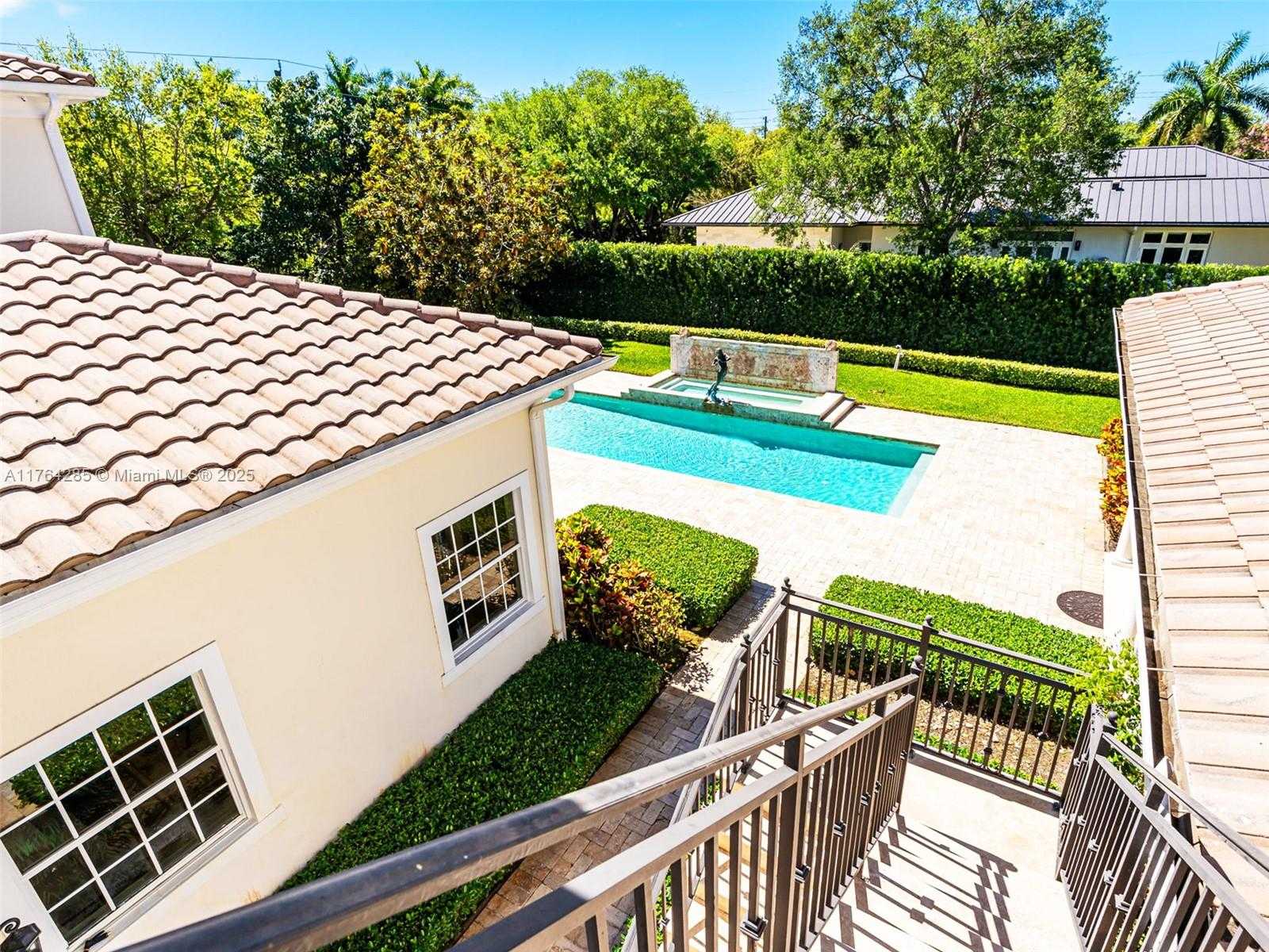 Small Image of 9076 SOUTH WEST 59TH CT, Pinecrest Number 39