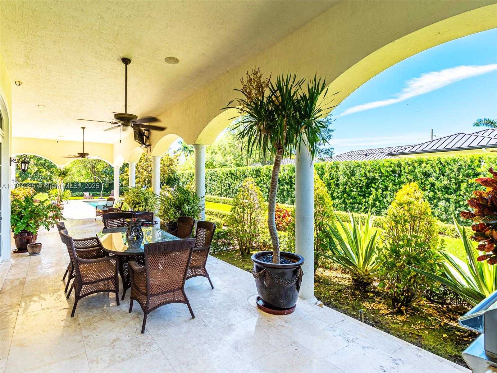 Small Image of 9076 SOUTH WEST 59TH CT, Pinecrest Number 47