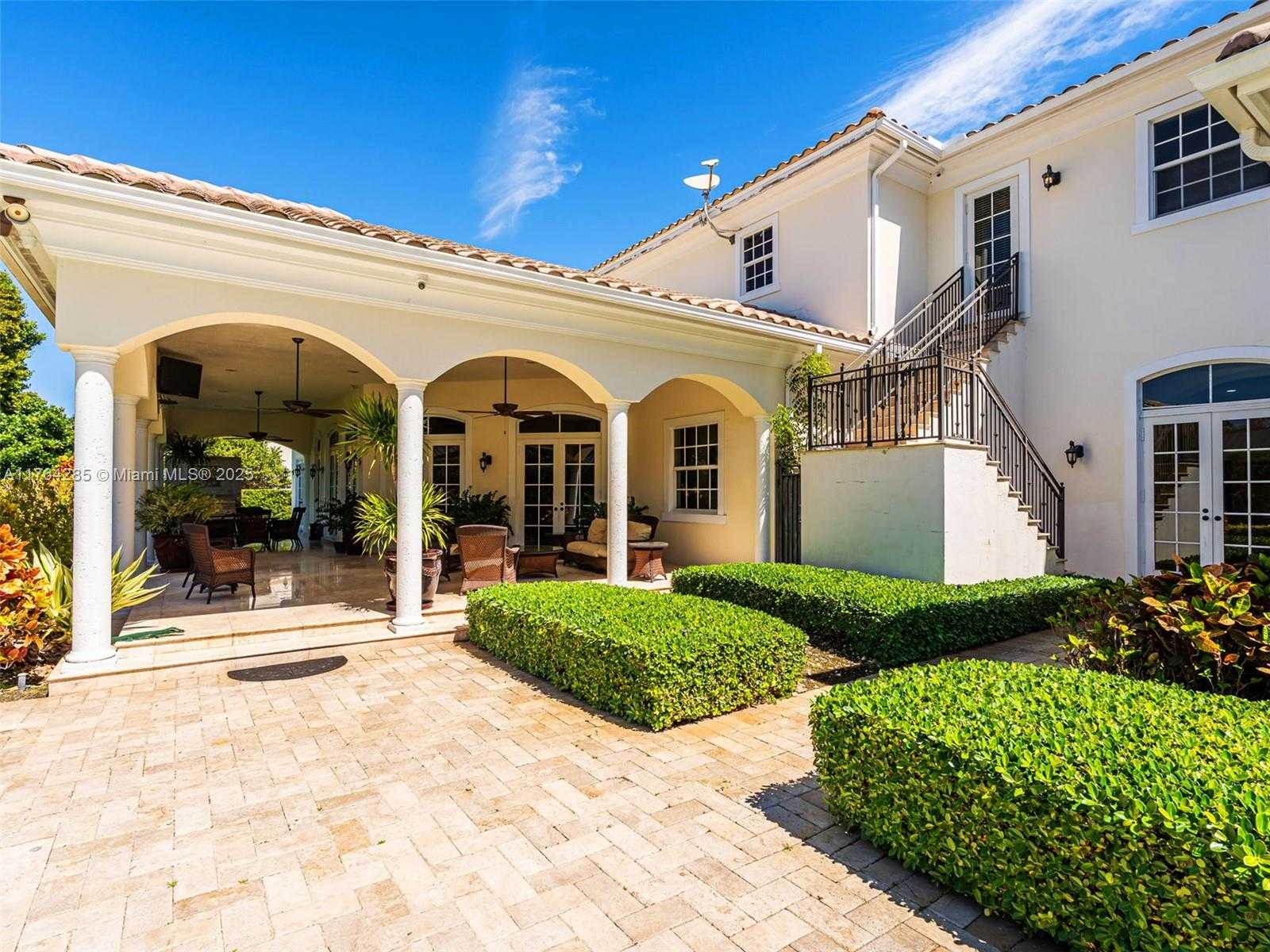 Small Image of 9076 SOUTH WEST 59TH CT, Pinecrest Number 51