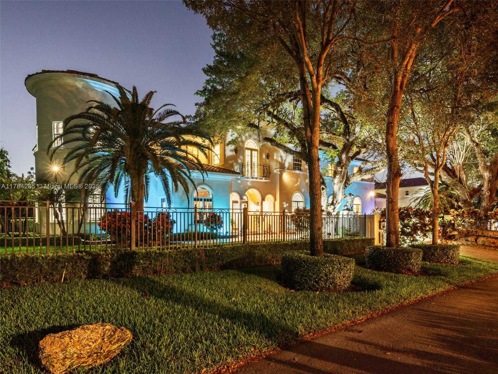 Small Image of 9076 SOUTH WEST 59TH CT, Pinecrest Number 52