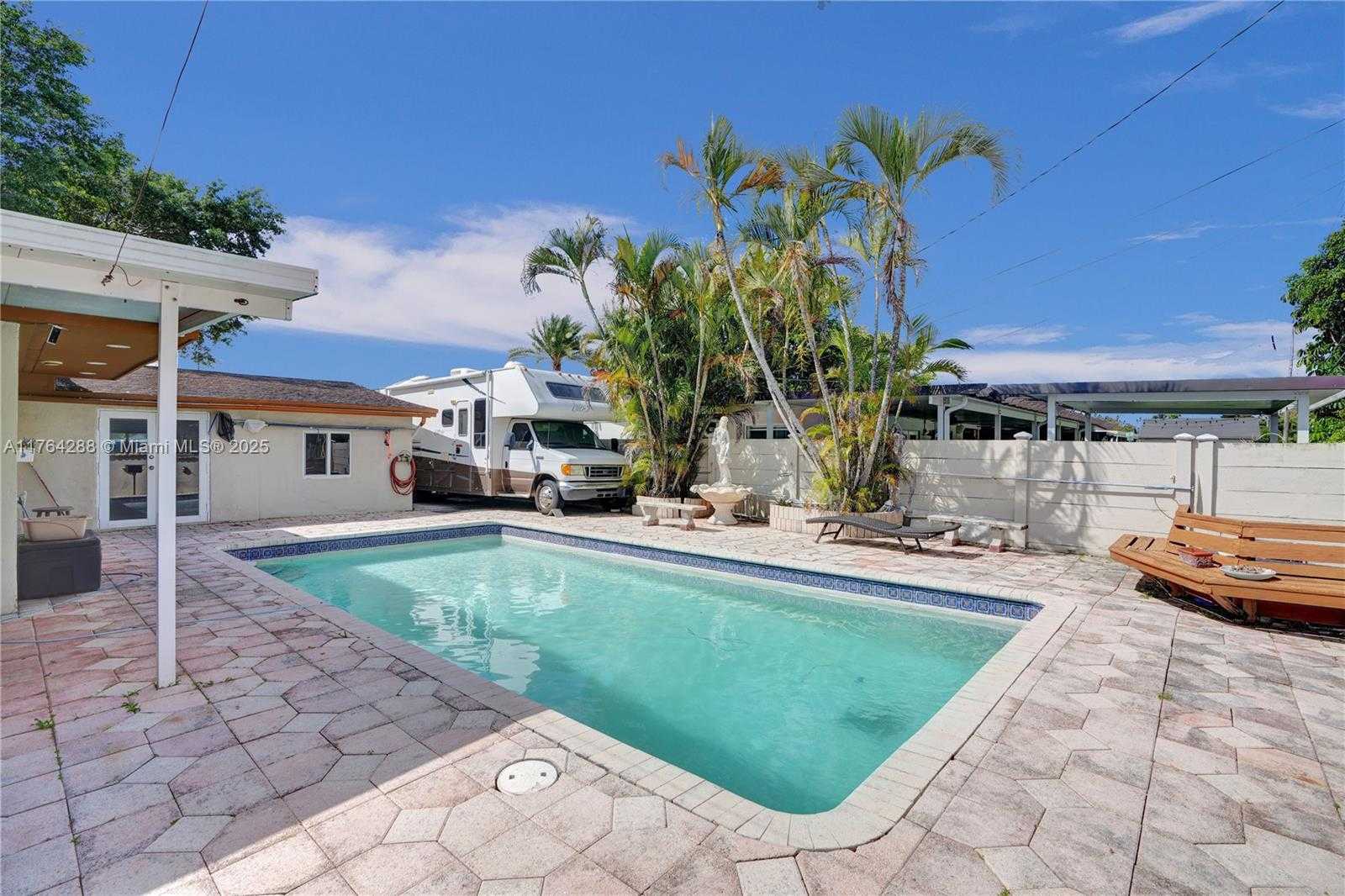 Small Image of 7825 NORTH WEST 174TH ST, Hialeah Number 21