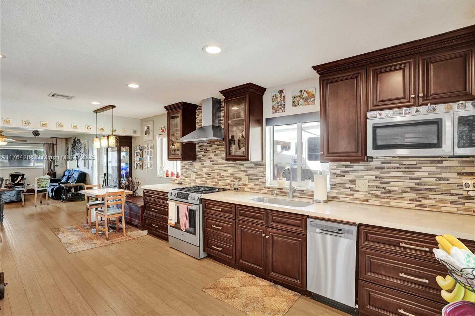 Small Image of 7825 NORTH WEST 174TH ST, Hialeah Number 7