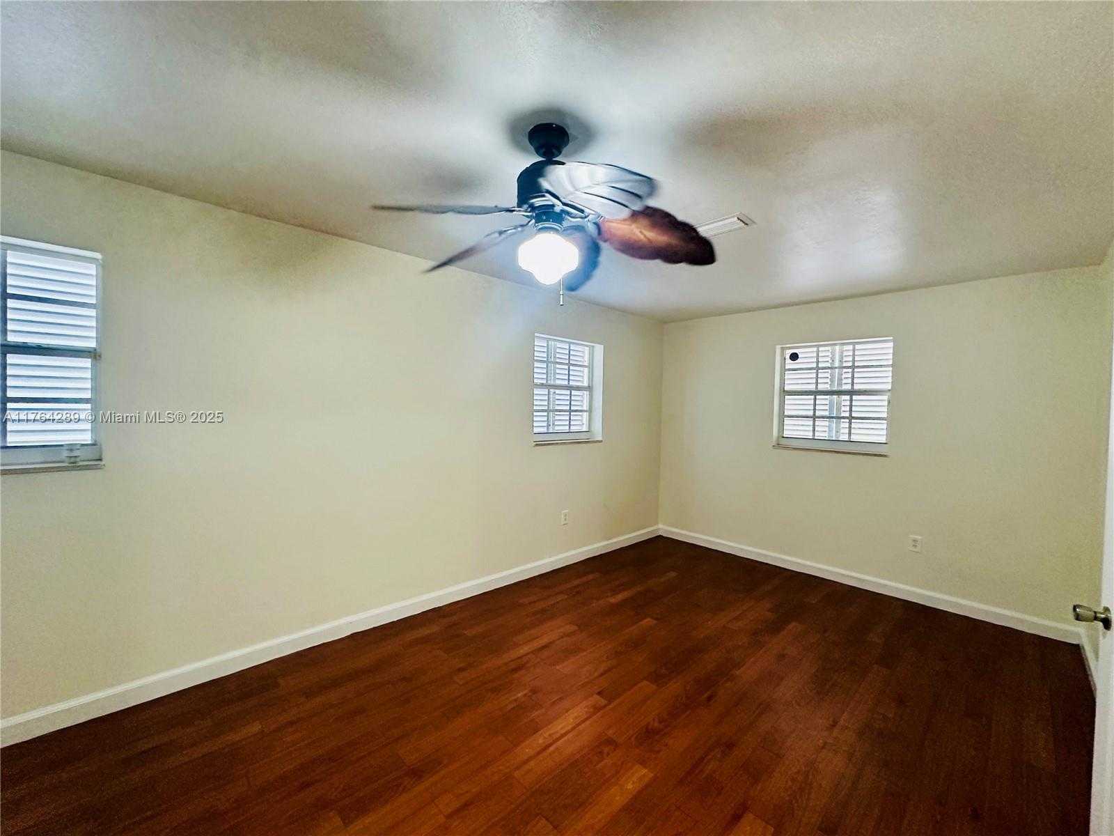 Small Image of 1441 NORTH 72ND AVE, Hollywood Number 6