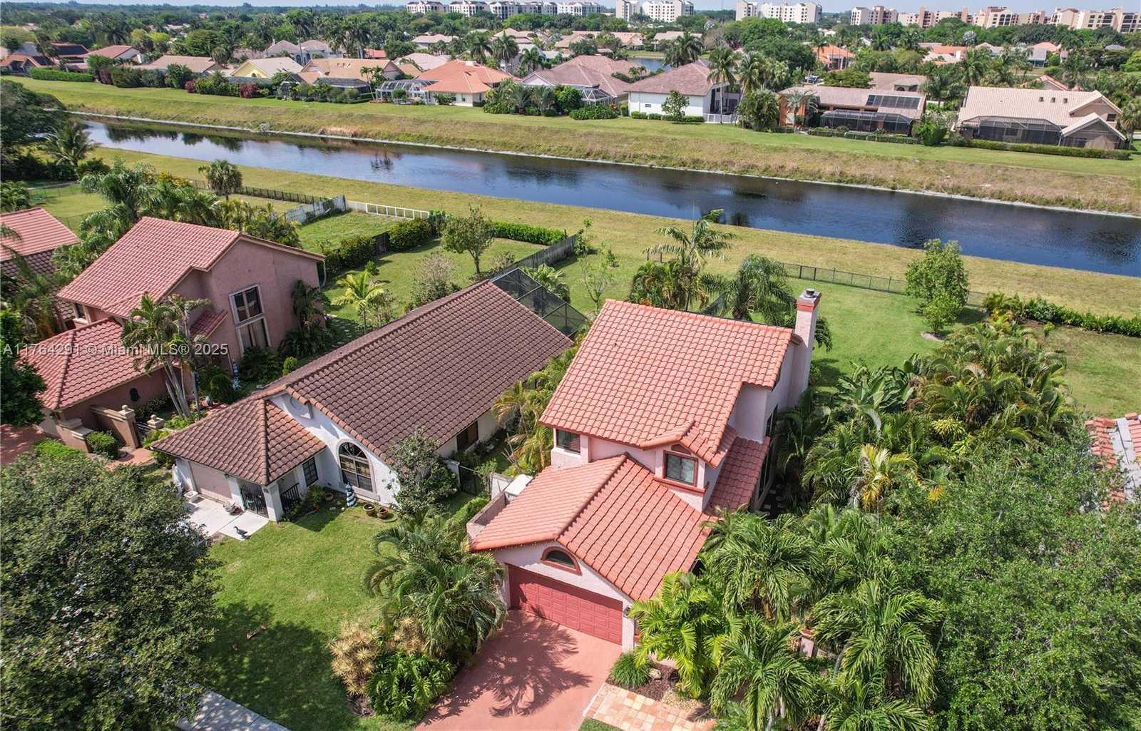 Small Image of 3851 NORTH WEST 7TH PL, Deerfield Beach Number 2